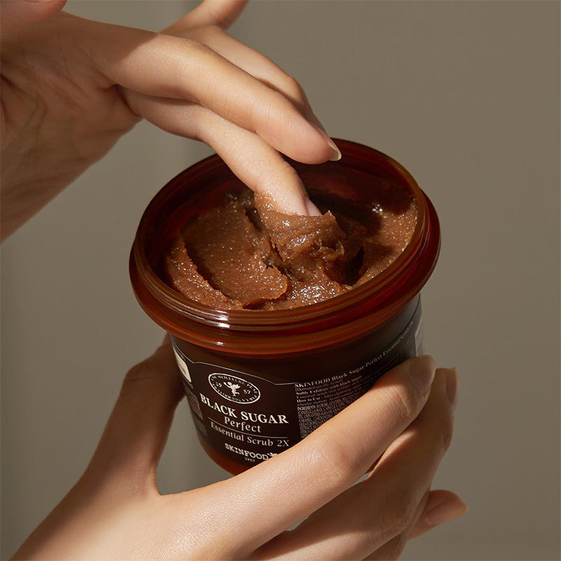SKINFOOD Black Sugar Perfect Essential Scrub 2X